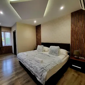 Vén Diófa De Lux Panzió 4* Szeged