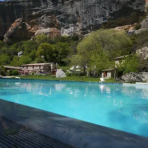 auberge-des-seguins.fr-provencehotel.com/